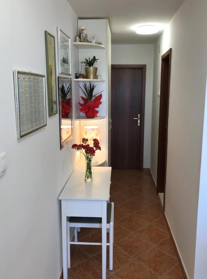 Apartment City Walk Σπλιτ Εξωτερικό φωτογραφία